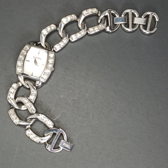 FOSSIL Stainless Steel Links Crystal Accents Rounded Square Watch Like New - Picture 14 of 16